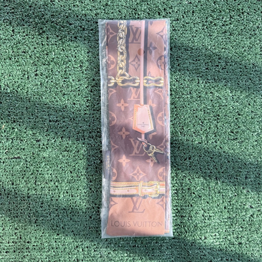 Louis Vuitton Brown and Gold Monogram Scarf